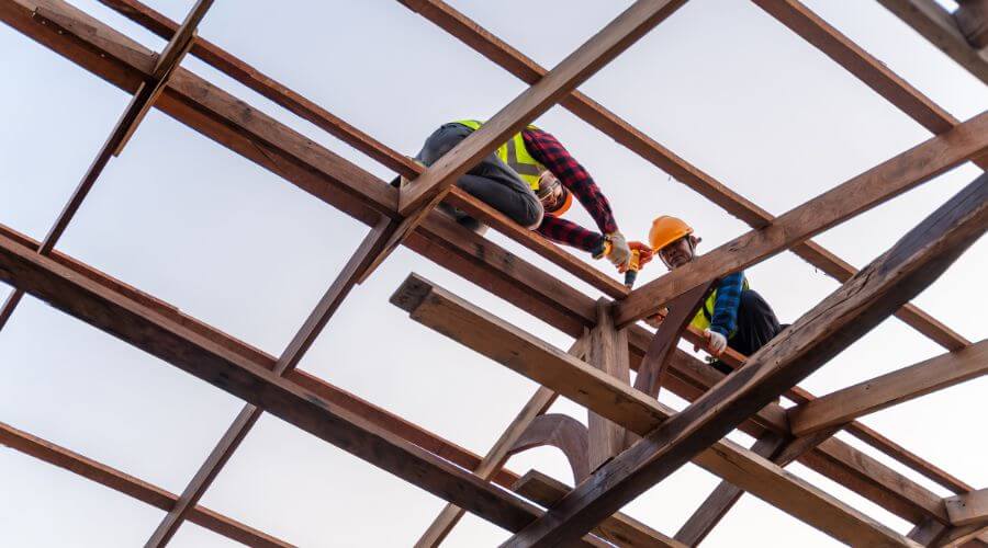 Professional gutter cleaning services in Chickasaw, OH